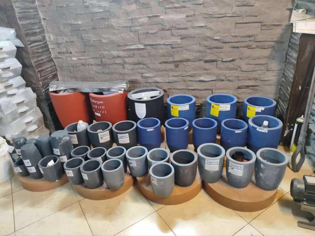 بوته چدنی و گرافیتی